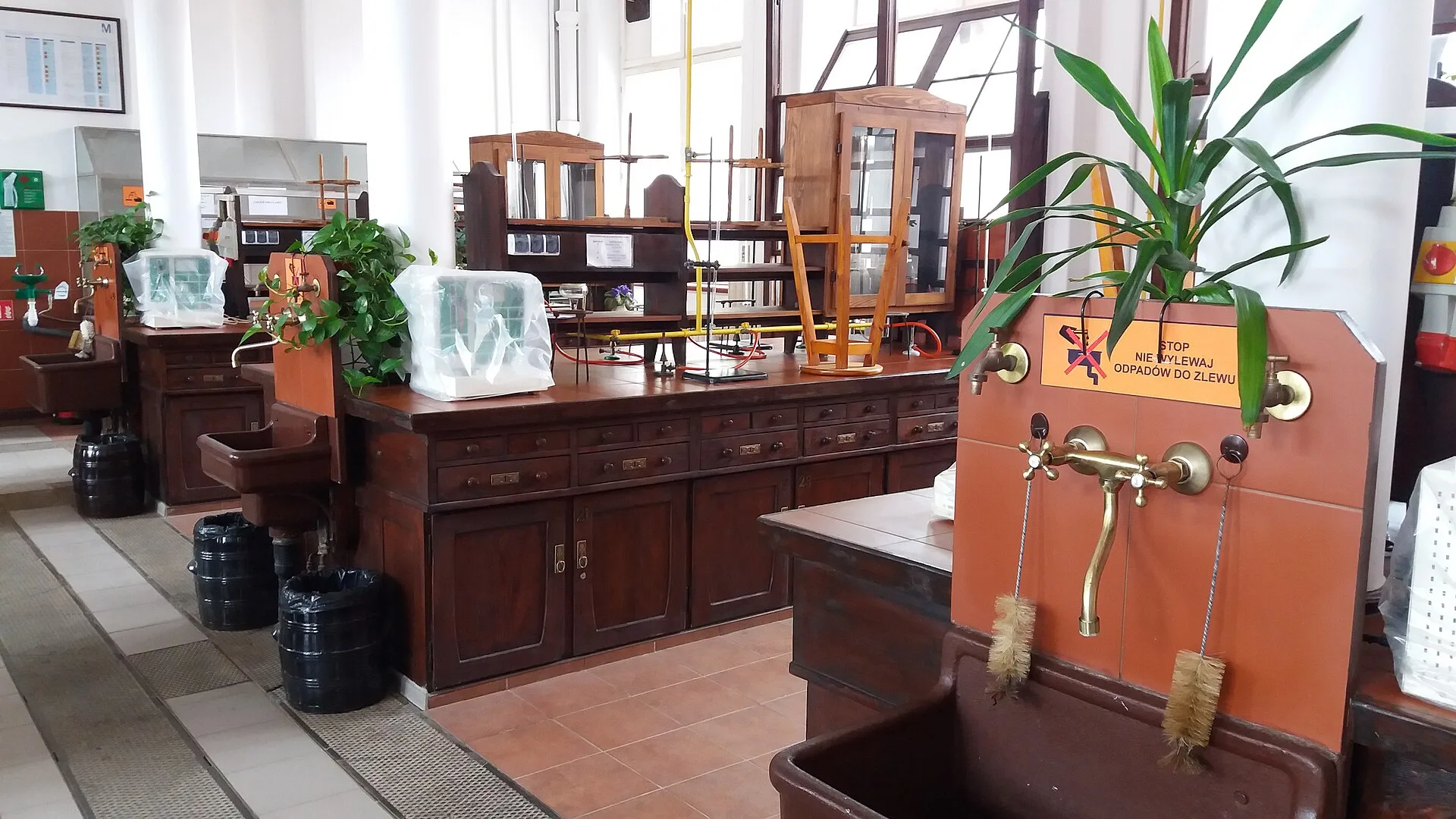 The laboratory of the Chemical Faculty of the Gdańsk University of Technology built in 1904